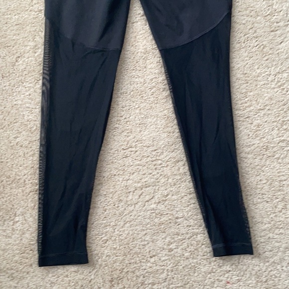 2 pairs old navy size large leggings purple/black - Picture 7 of 7